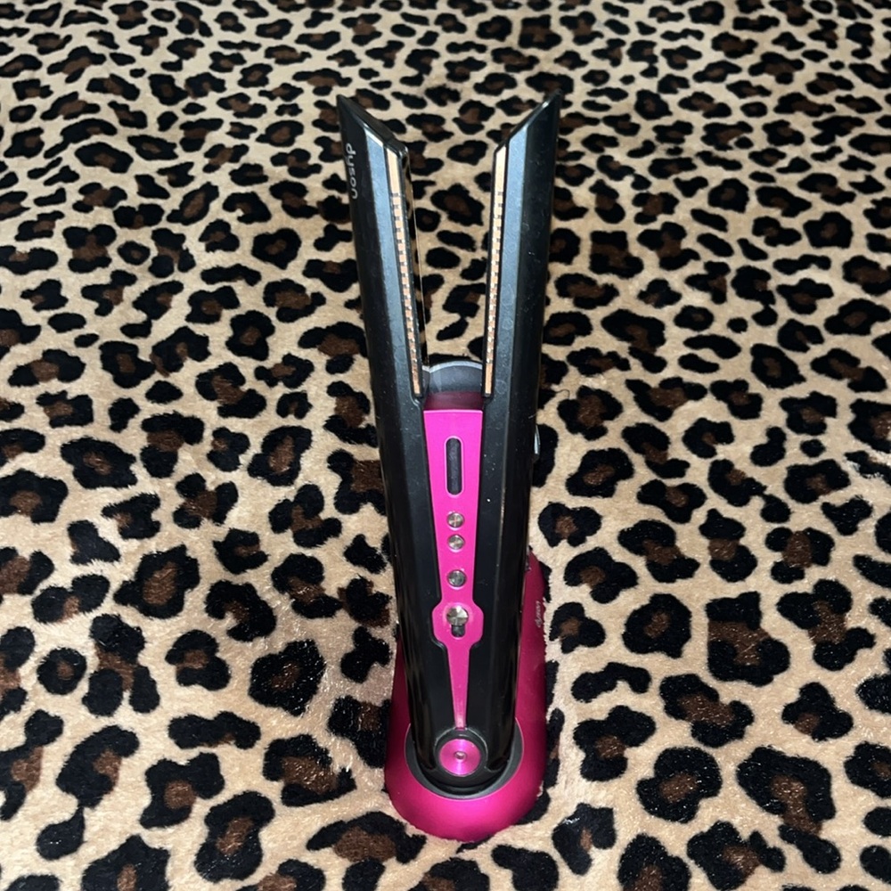 Dyson Hot Pink Hair Styling Stand - Picture 7 of 7
